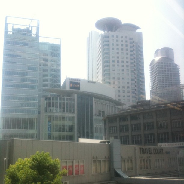 Ohlala, ça a poussé comme des champignons les building à Osaka !