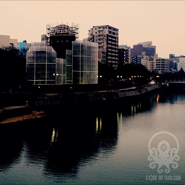 Le dôme de la bombe et sa protection cristal clear ! #hiroshima  #iphoneonly #igersjapan