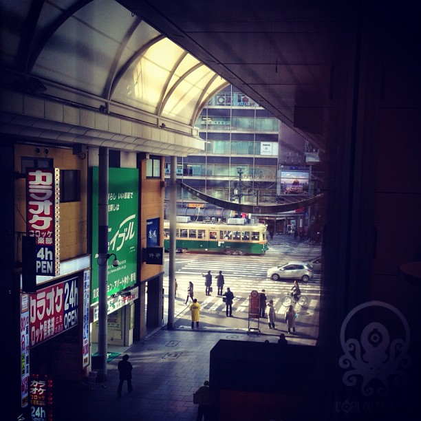 Le tramway d’Hiroshima vu d’hondori #hiroshima #igersjapan