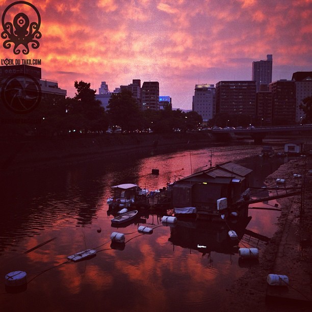 Hiroshima, c’est prendre le remps de vivre et d’apprécier les choses simples comme un coucher de soleil :)