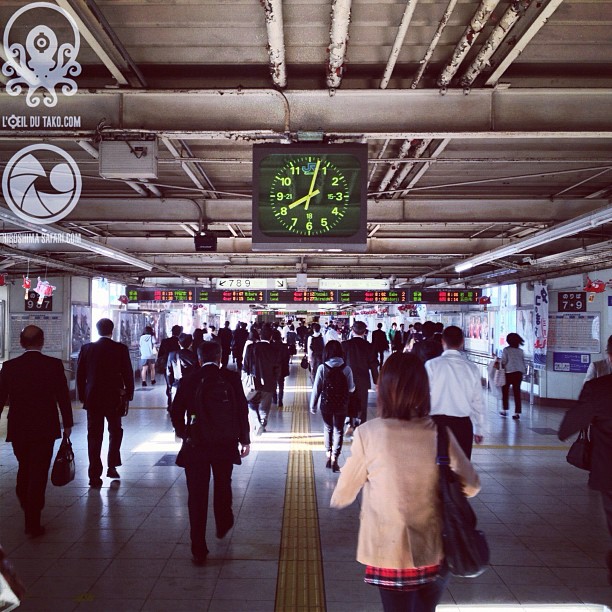 Ambiance de gare avant le début d’un Hiroshima Safari un peu spécial.