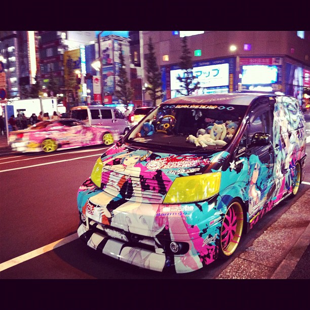 Le week-end les Itasha sont de sortie à Akihabara !