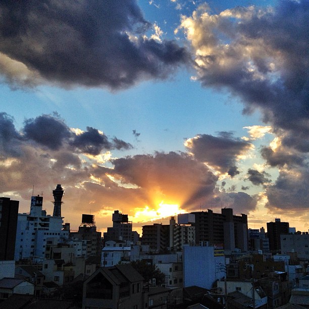 Coucher de soleil sur Shinsekai