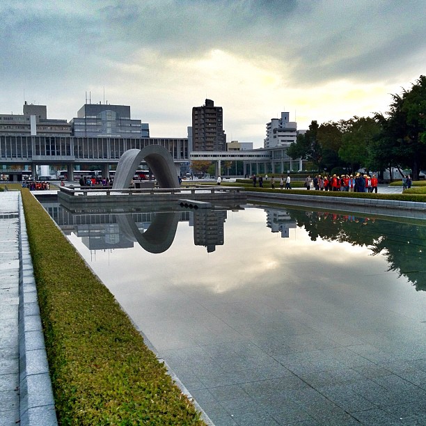 Reflet sur le Mémorial