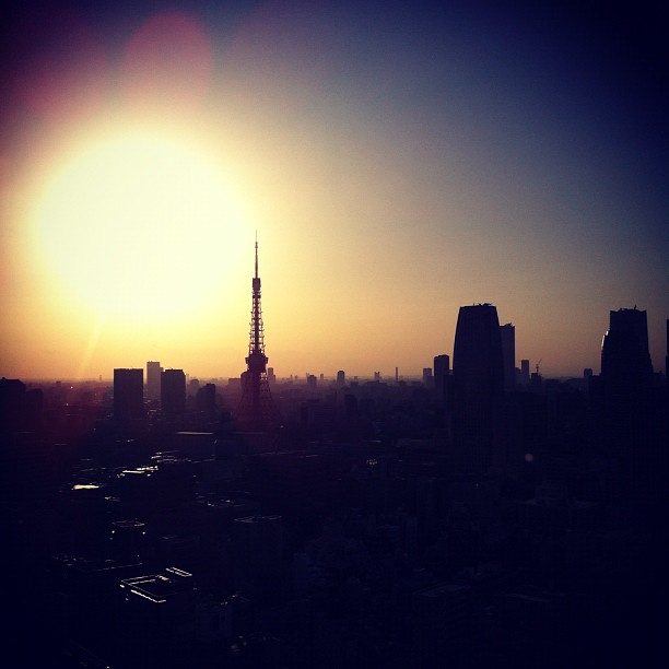 Tokyo entre modernité et… brume…