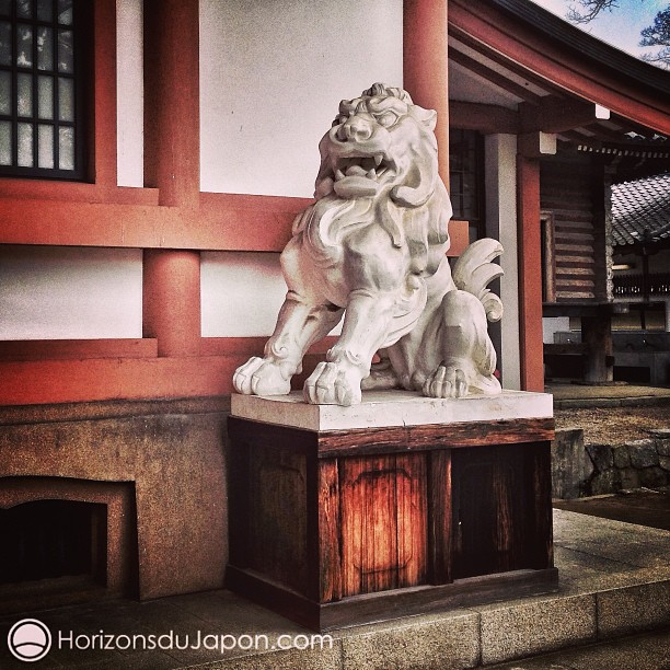 Les Komainu, gardiens des sanctuaires shintô