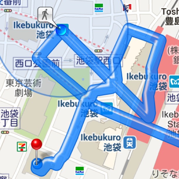 Comment ça c’est compliqué de sortir d’une station de métro à Tokyo ?