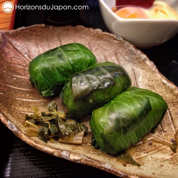 Feuilles de vigne ? Nan, sushi old-school enrobé de feuille de wasabi