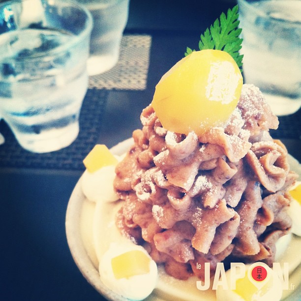 Les meilleurs desserts aux marrons de Tokyo sont à Yanaka Ginza ! Cc @loeildutako