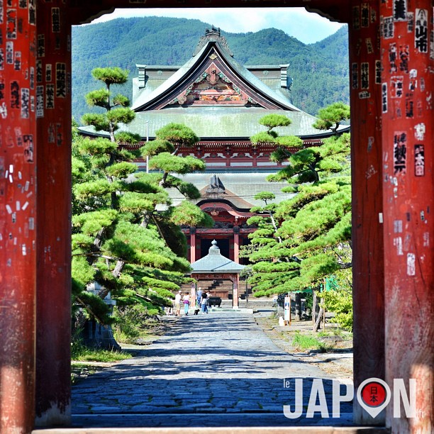 Le temple Zenkoji à Kofu