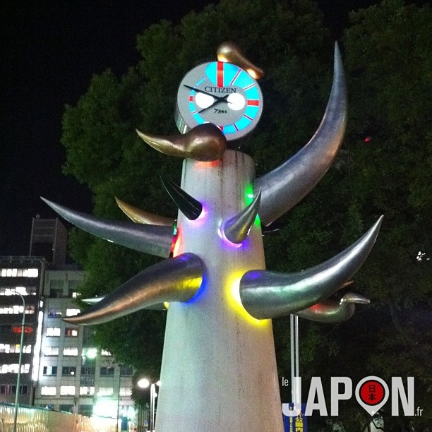 Une étrange créature à Ginza ! Spécial dédicace à @horizonsdujapon ;-)