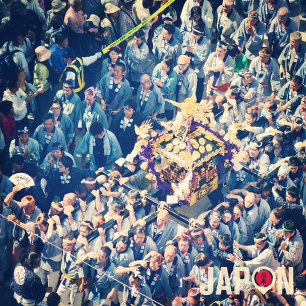 Sanja Matsuri à Asakusa vu du ciel !