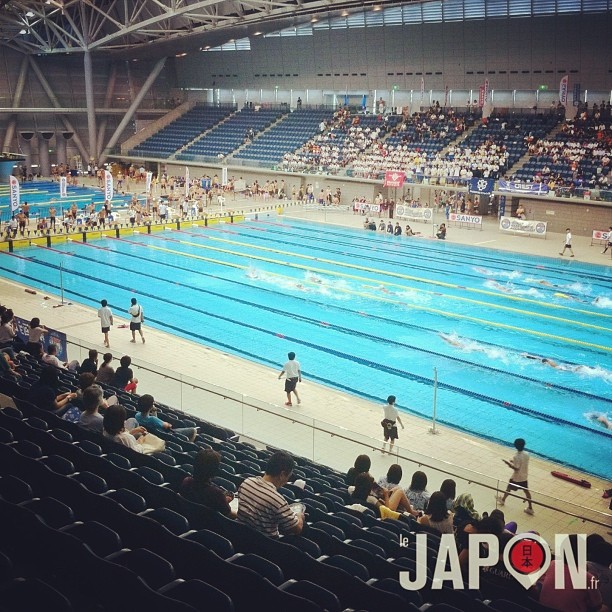 Hier c’était le championnat du Japon des sauveteurs en mer. Bien plus sympa que des épreuves de JO #tokyo2020 ;)