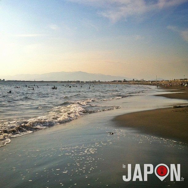 Journée trempette de pieds à Enoshima. C’est reparti pour 30Km de bouchon maintenant