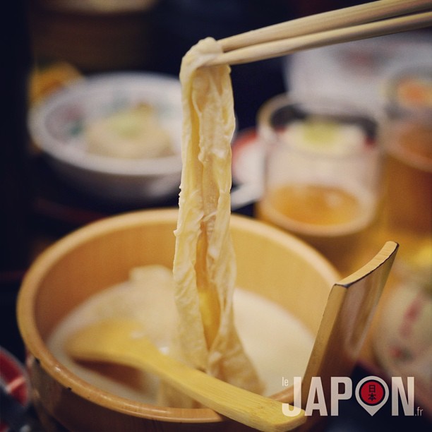 Du bon Tofu de Kyoto ! Pour le nom faut demander à l’expert @horizonsdujapon ! Bon app’ ;)