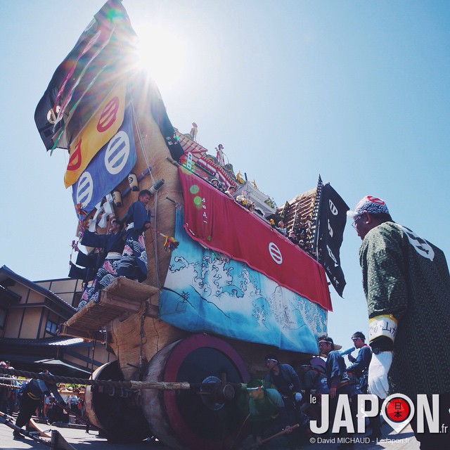 L’impressionnant char du Seihakusai Matsuri dans la petite ville de Nanao !