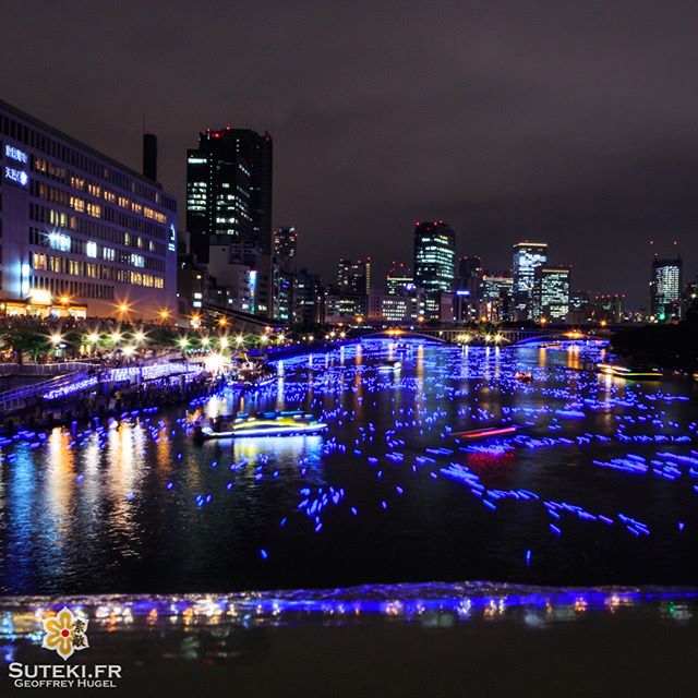Des milliers d’étoiles sur la rivière Okawa pour Tanabata.