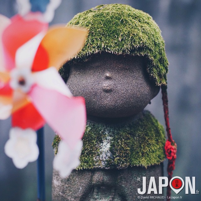 Les Jizo de Zojoji ont ce côté mignon d’aspect et triste à la fois quand on connaît leur symbolique.