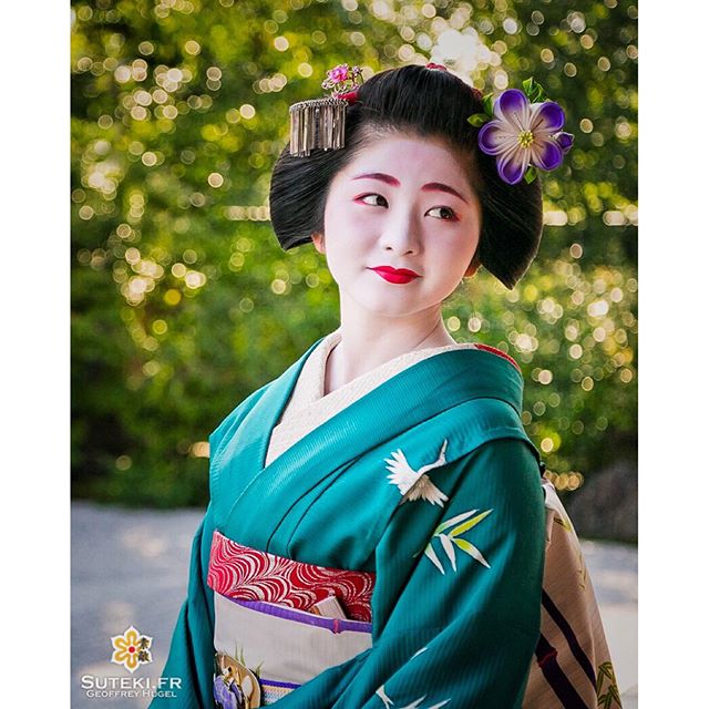 Il y a plus d’un an, je prenais le portrait de la maiko Satsuki, avant qu’elle ne devienne geiko #japon #kyoto