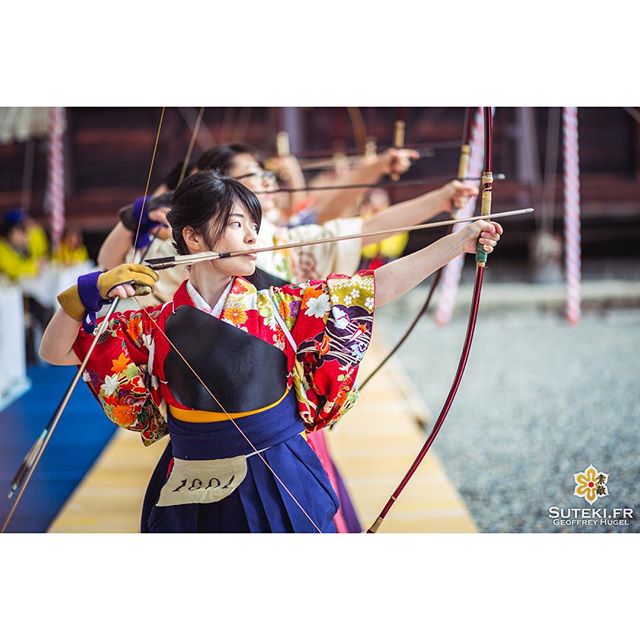 Aujourd’hui c’était le Toshiya, le superbe concours de Kyudo au Sanjusangendo !#kyoto #japon