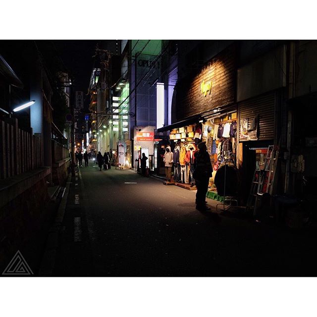 Dans les ruelles aux boutiques branchées de Shinsaibashi