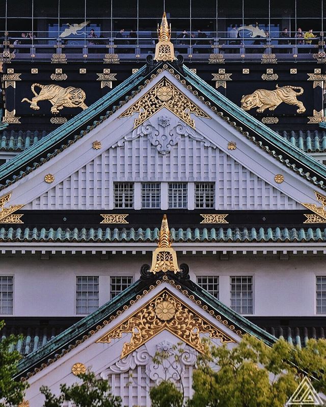 Le château d’Osaka et ses ornements
