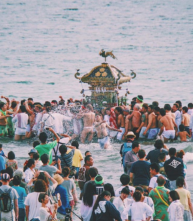 À Kamakura aujourd’hui, c’était Matsuri les pieds dans l’eau