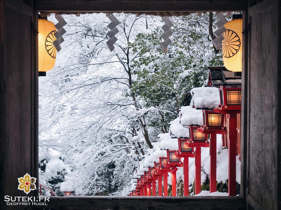 Fenêtre enneigée #japon #kyoto