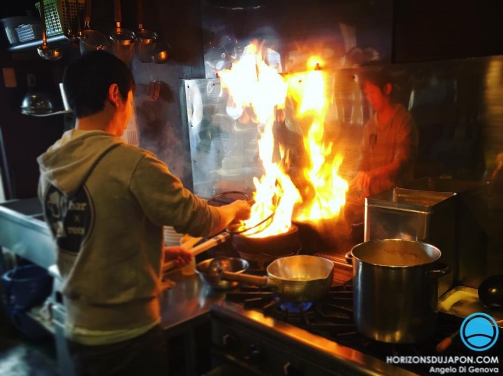 La cuisine c’est parfois un spectacle #japonsafari #osakasafari #iphone6