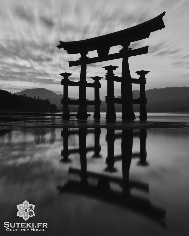 Le grand torii flottant de Miyajima #japon