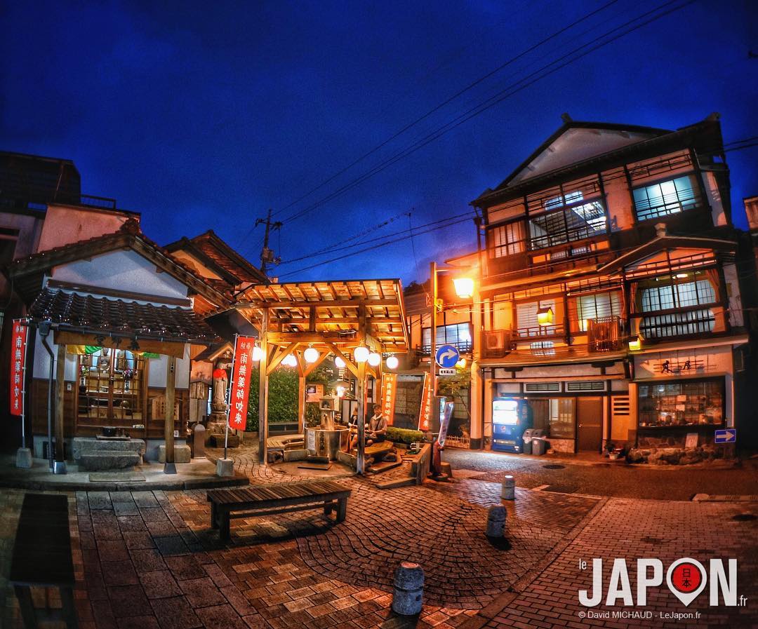 À Misasa Onsen j’ai dormi au Kiya Ryokan ! Étonnant et joli ryokan familiale de 1868 (!) à l’intérieur labyrinthique 😳#SaninAdventure