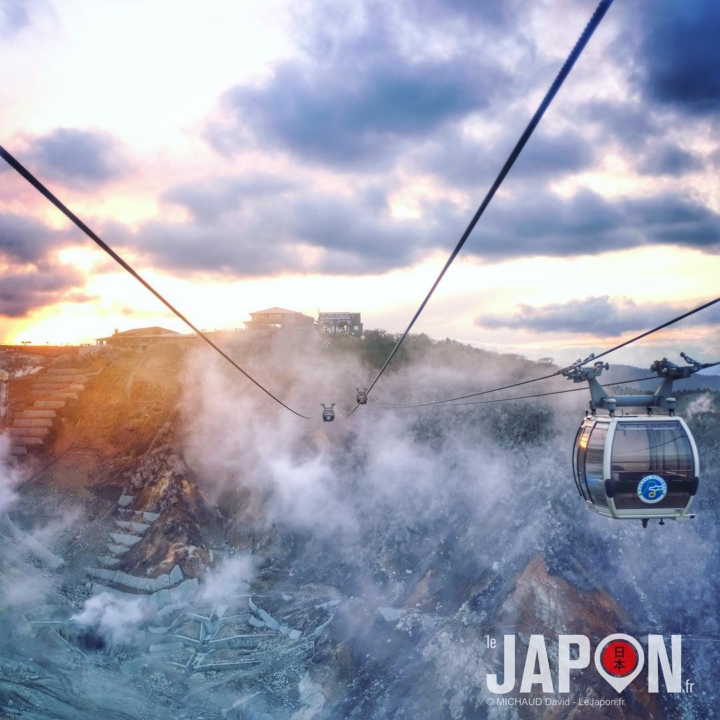 Fin de journée aux sources de soufre d’Owakudani à Hakone !🗻🚠 #Hakone #japan #Owakudani