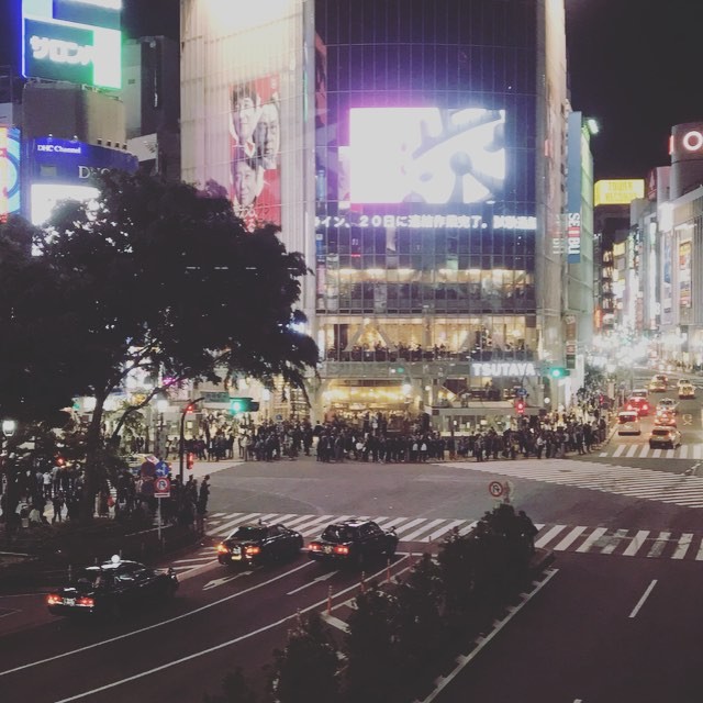 Shibuya by night ! #Shibuya #Tokyo