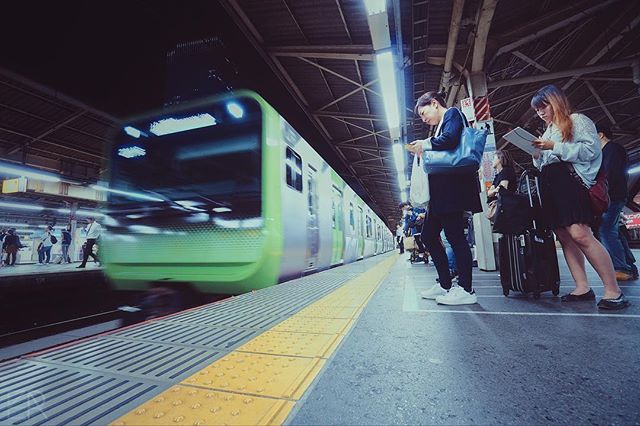 Petit à petit, la Yamanote devient un personnage incontournable de Tokyo